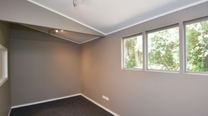 18 Korimako Avenue, Otatara