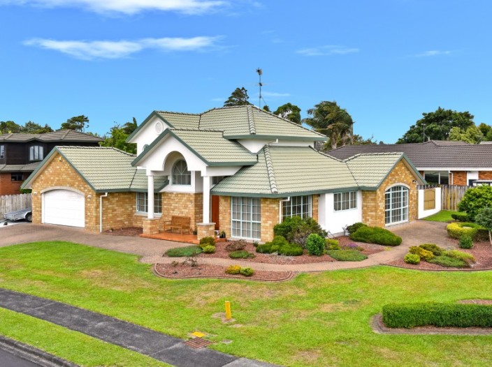 2-aristoy-close-conifer-grove