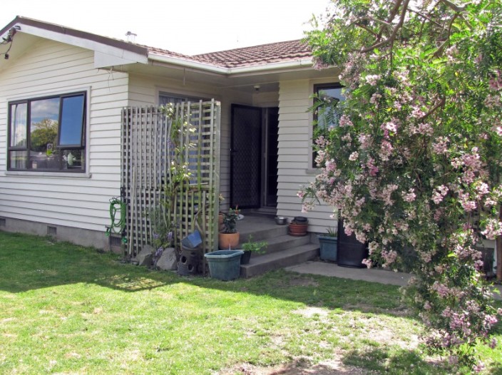 unit-4-245-kennedy-road-onekawa