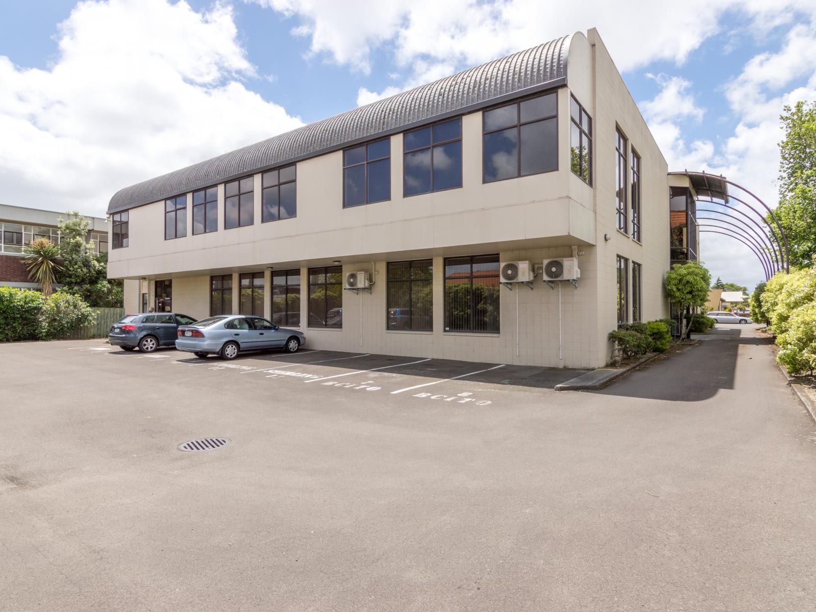 32 Amesbury Street, Central