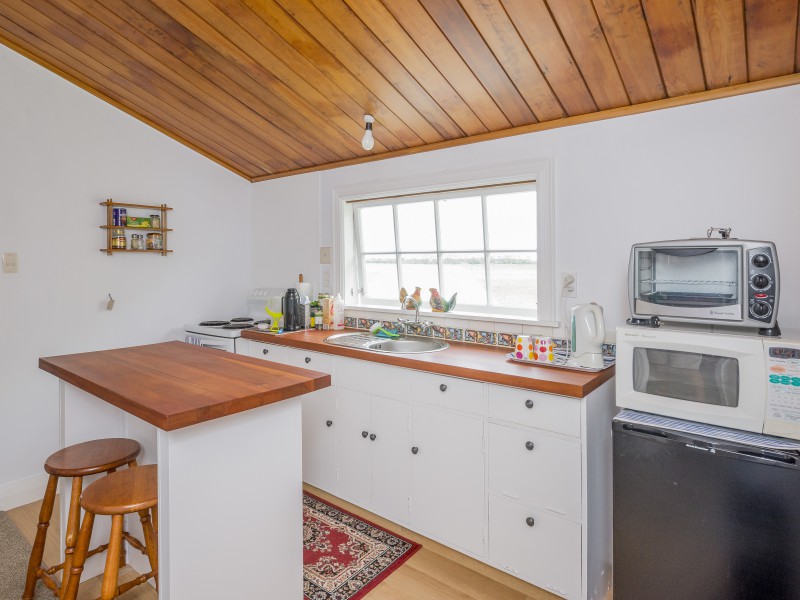 213 Hokio Beach Road, Levin