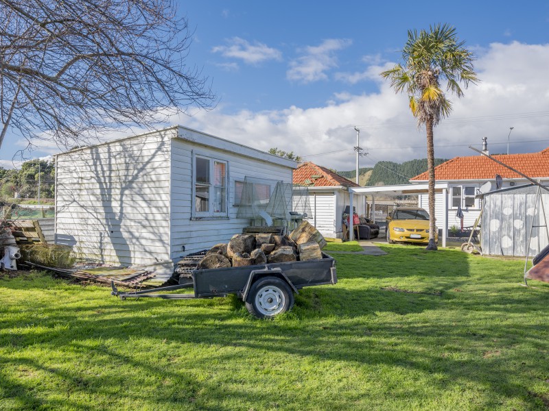 1048 State Highway 1, Manakau