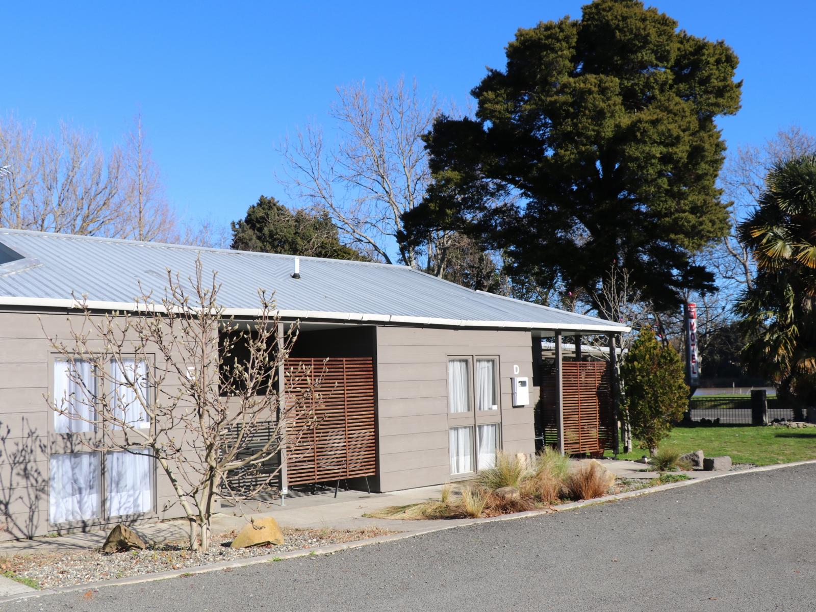 140 Anzac Parade, Whanganui East