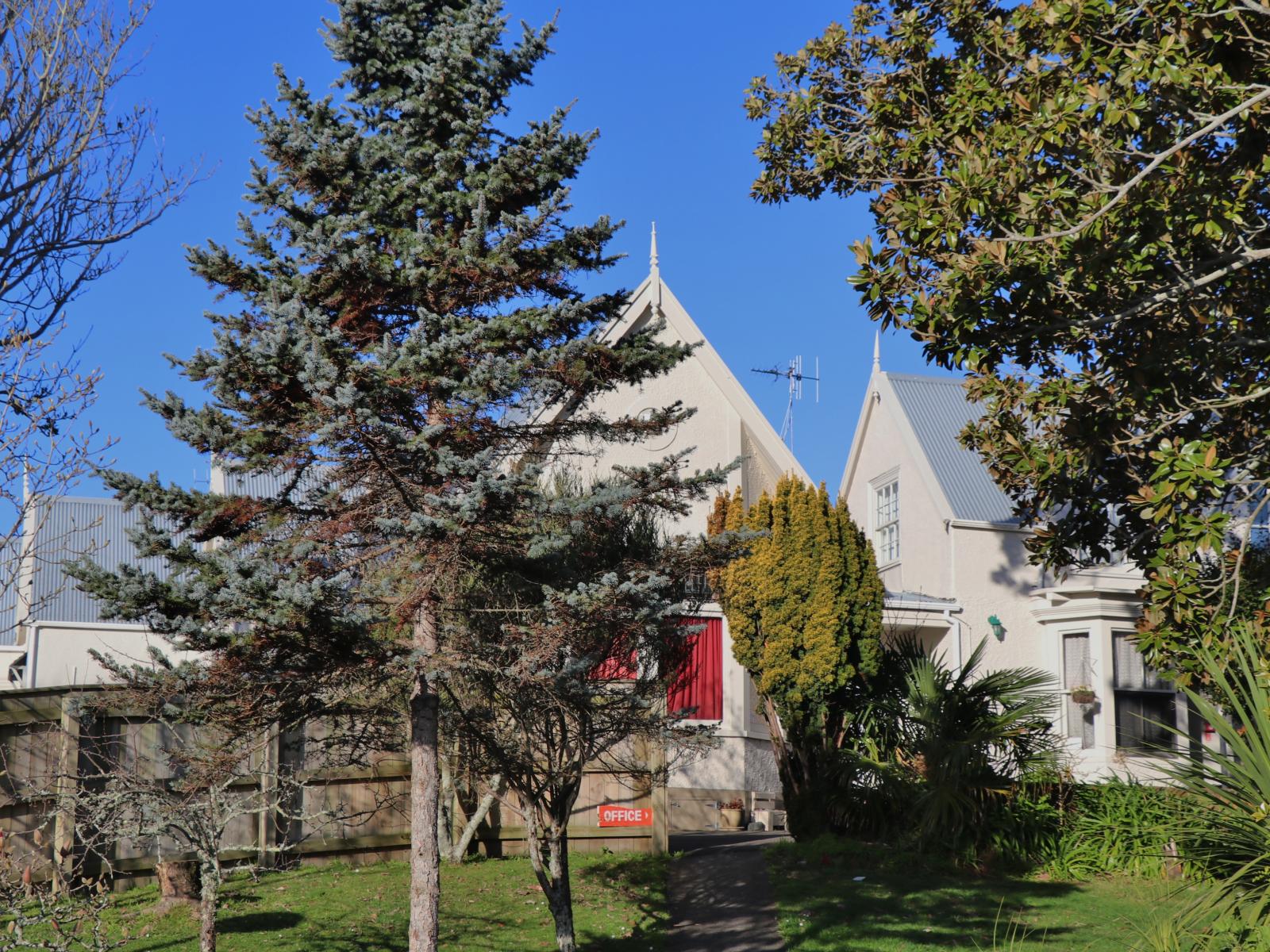 140 Anzac Parade, Whanganui East