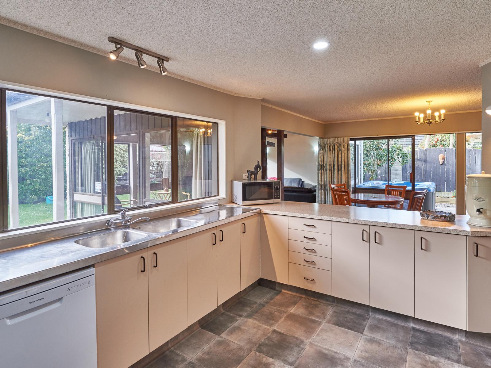 22 Truscott Grove, Awapuni