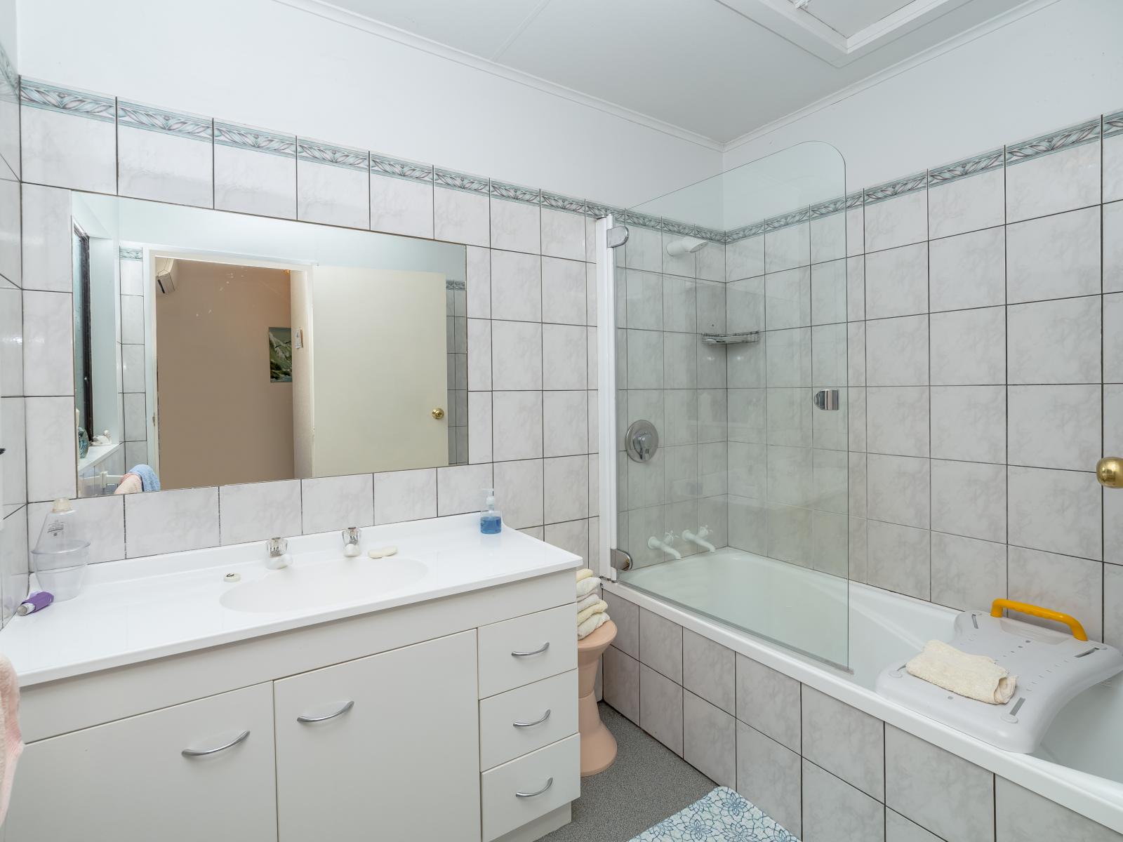 5D Millard Avenue, Masterton