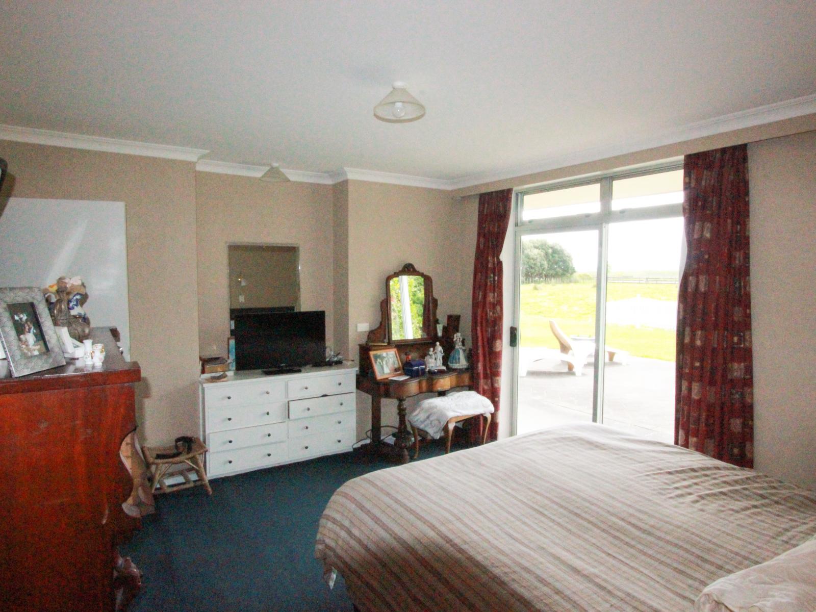 148 No 2 Line, Okoia