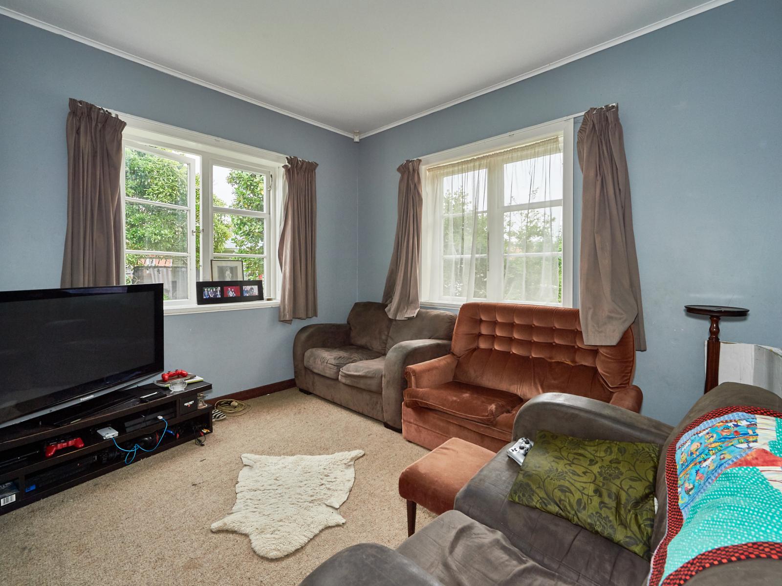 7A Nathan Place, West End