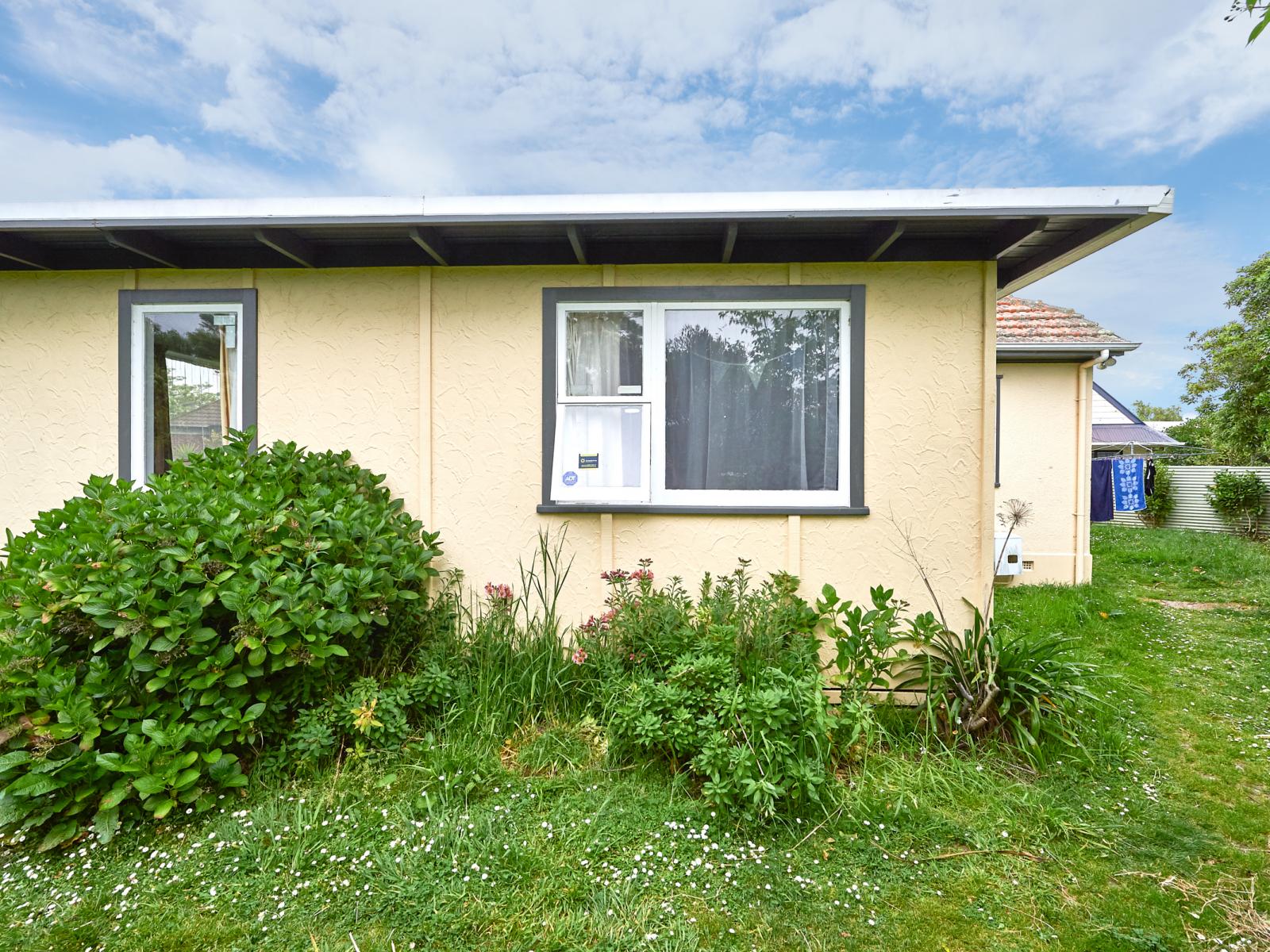 7A Nathan Place, West End