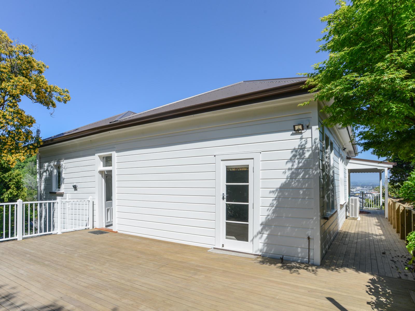 5 Kowhai Road, Bluff Hill