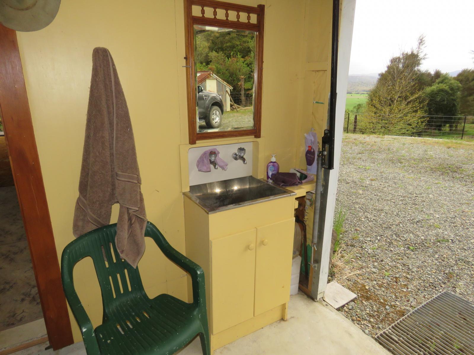 785 State Highway 6 , Inangahua Junction