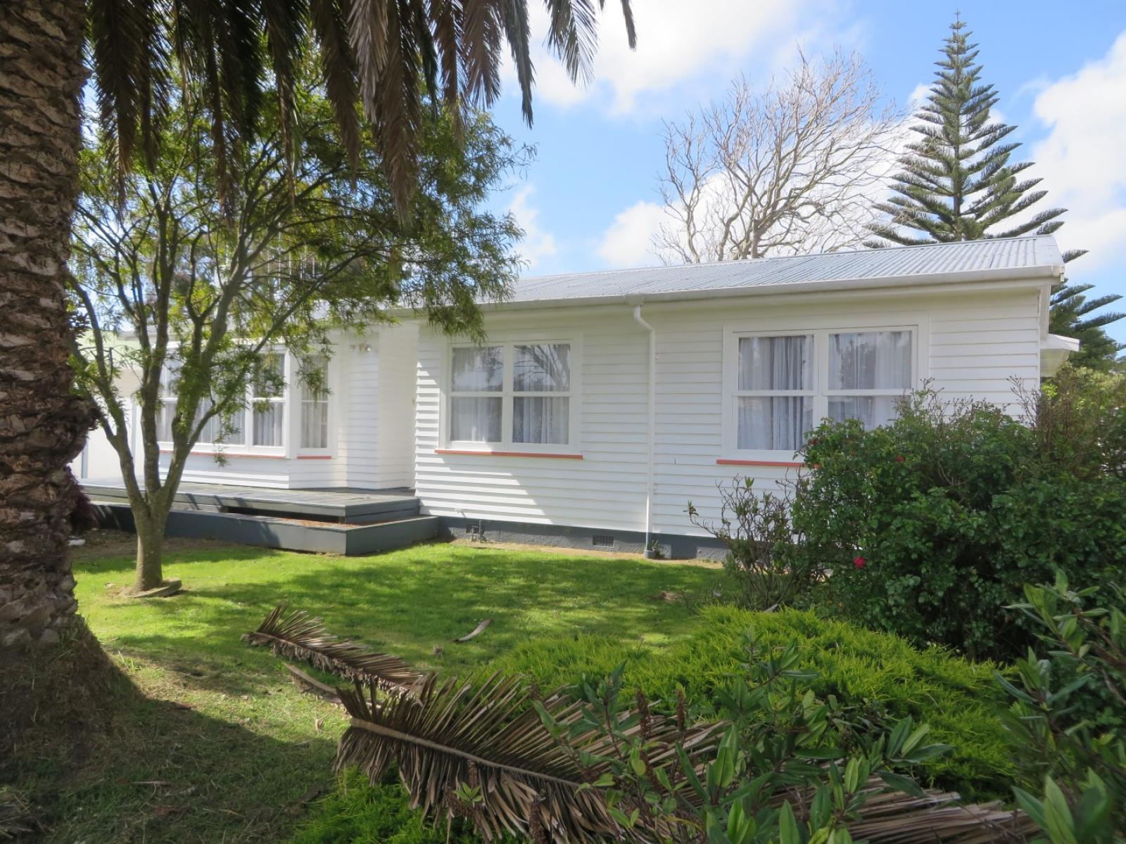 11 Cargill Street, Levin