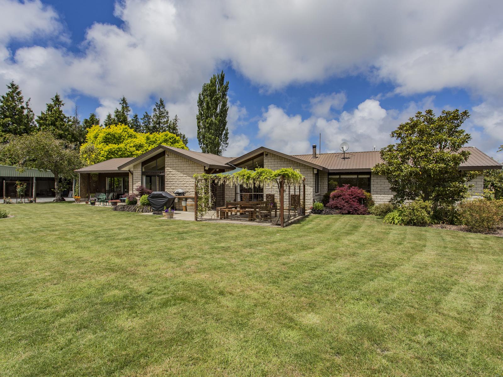 90 Gladstone Road, Woodend