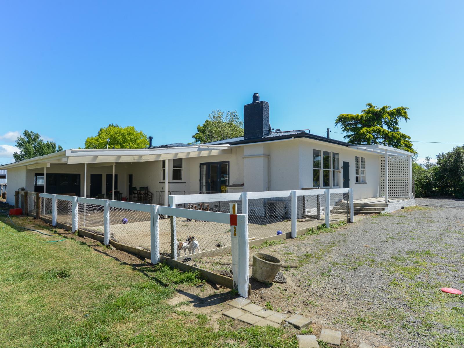 3435 State Highway 2, Takapau