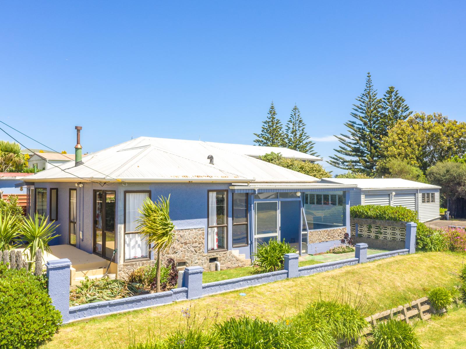 2 Kamahi Street, Castlecliff