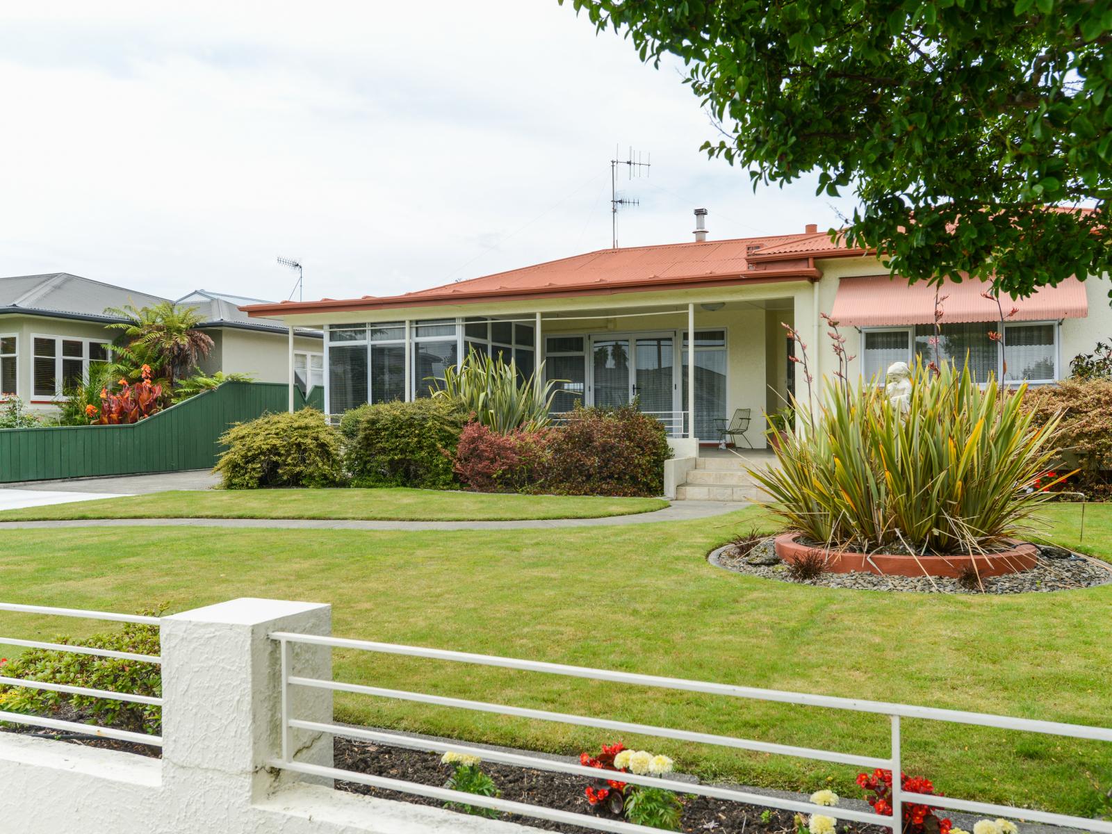 28 Menin Road, Onekawa