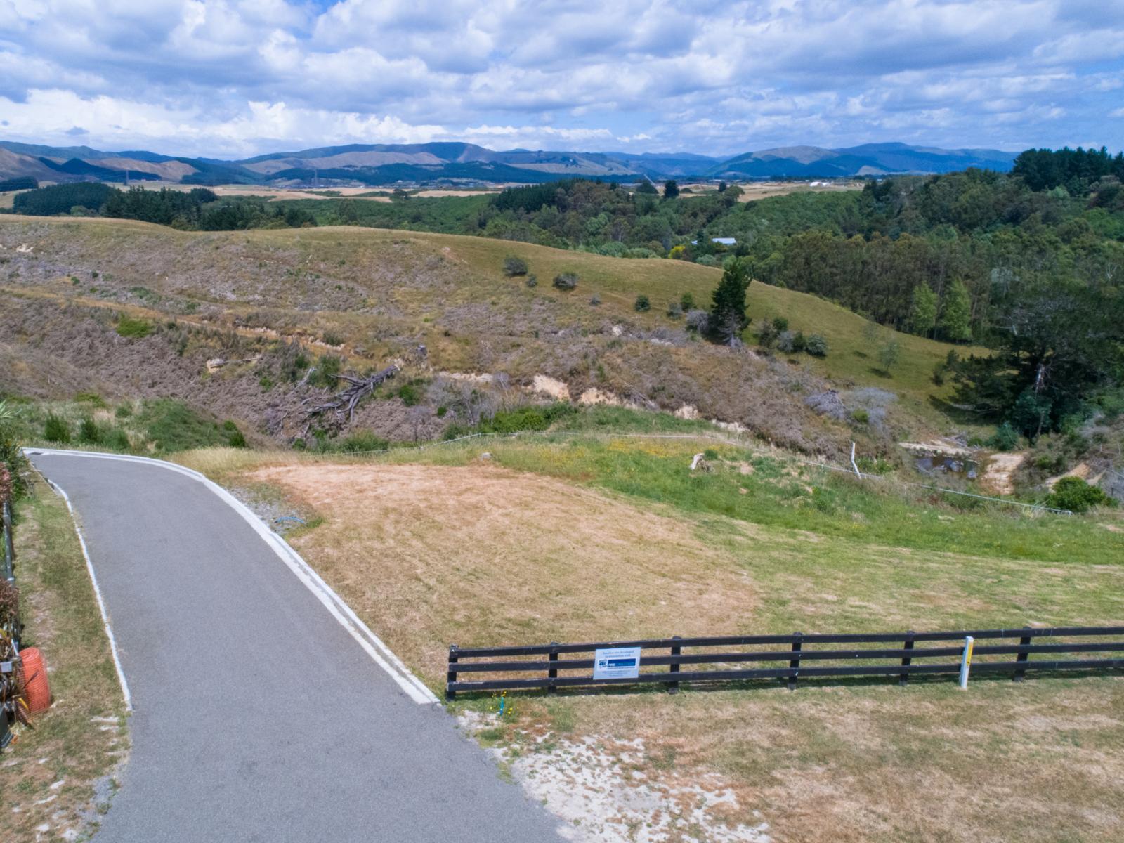 Polson Hill Drive, Aokautere
