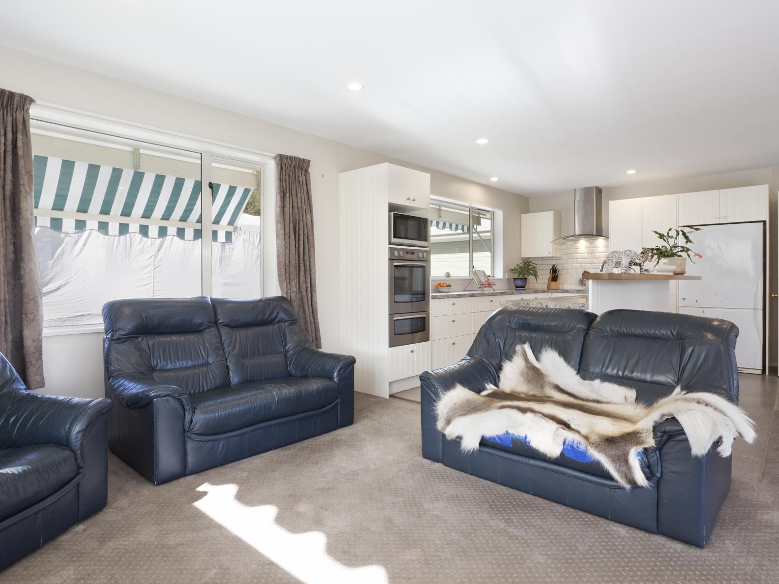 251 Elliotts Road, Cust