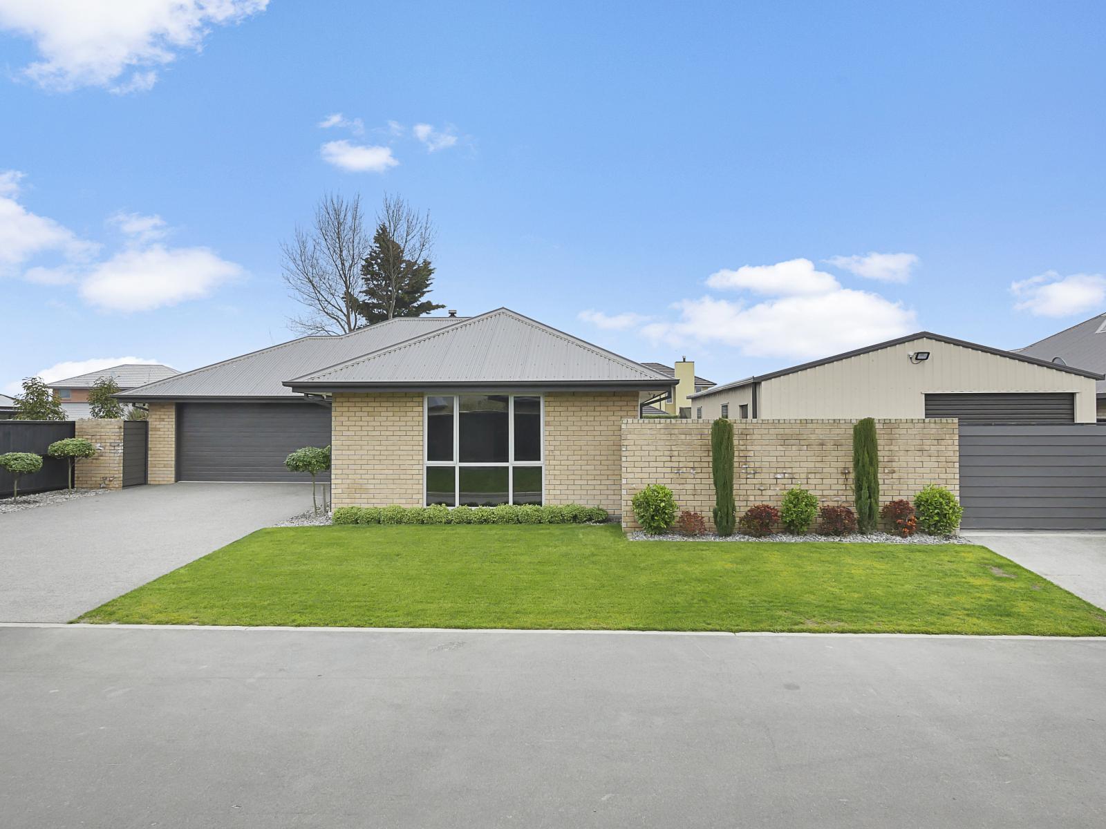 9 Lloyds Close, Rolleston