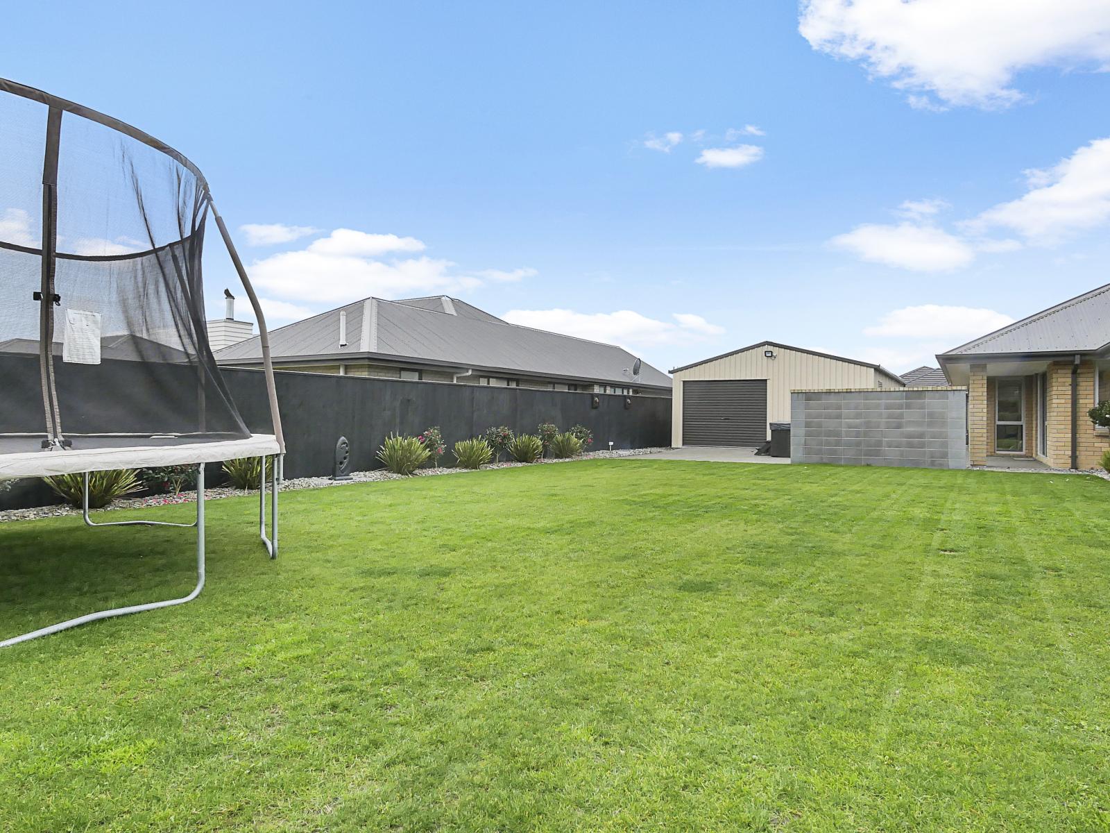 9 Lloyds Close, Rolleston