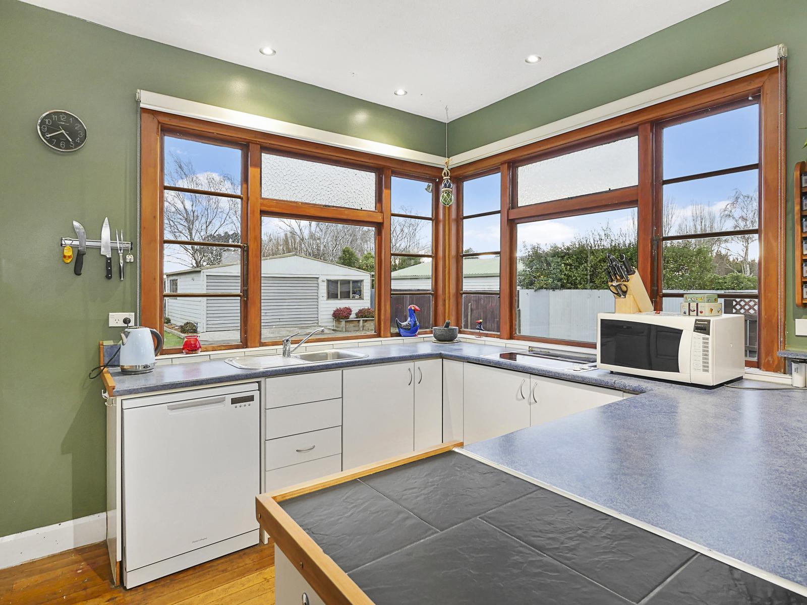 6 Spring Place, Leeston