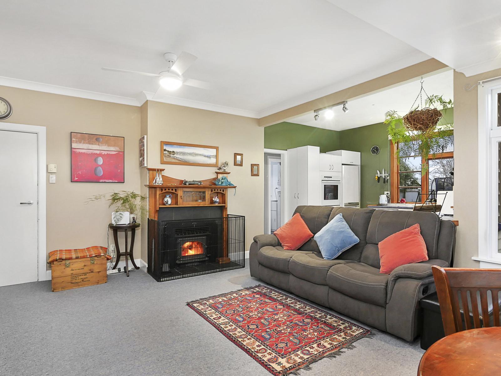 6 Spring Place, Leeston