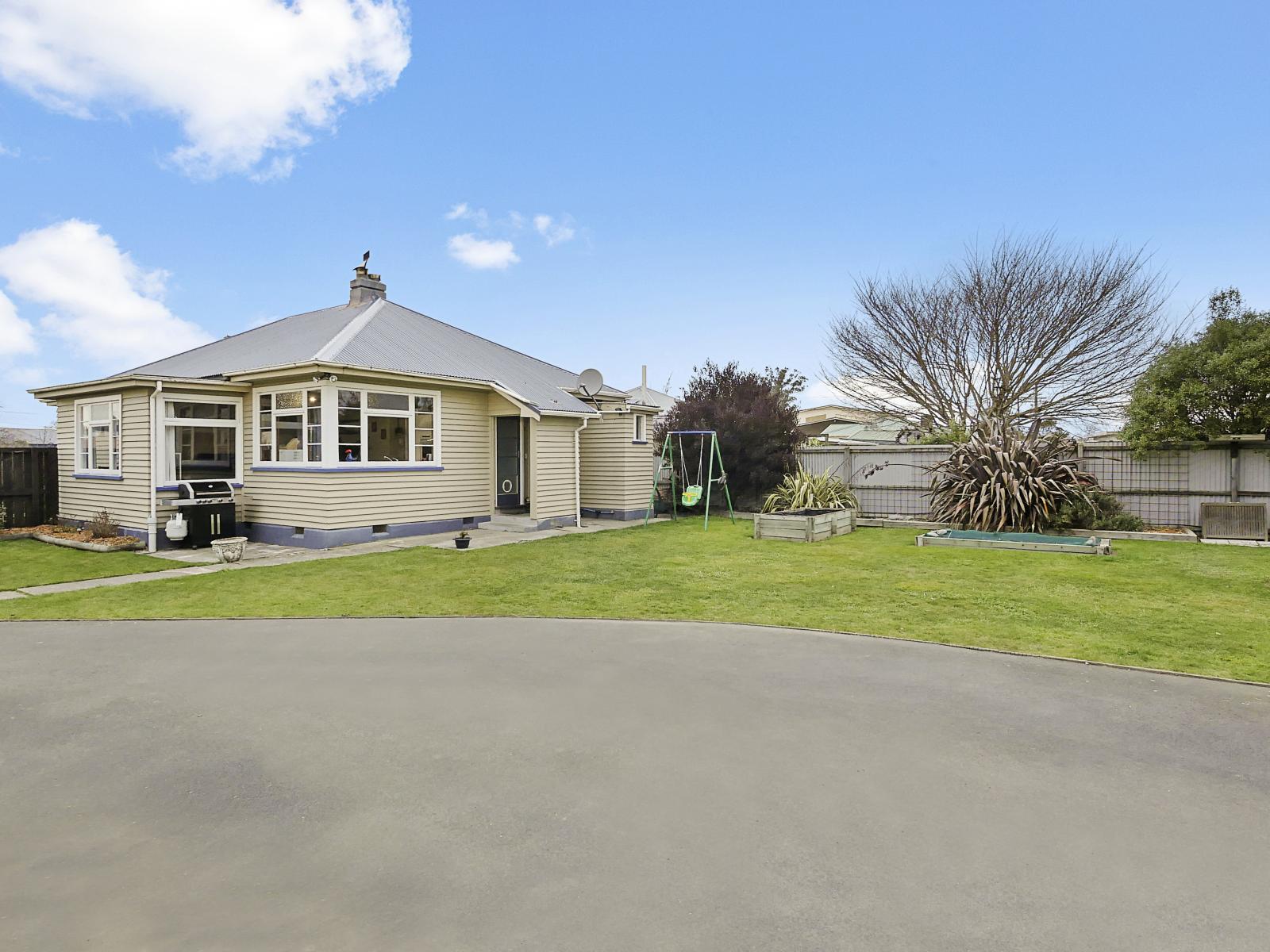 6 Spring Place, Leeston