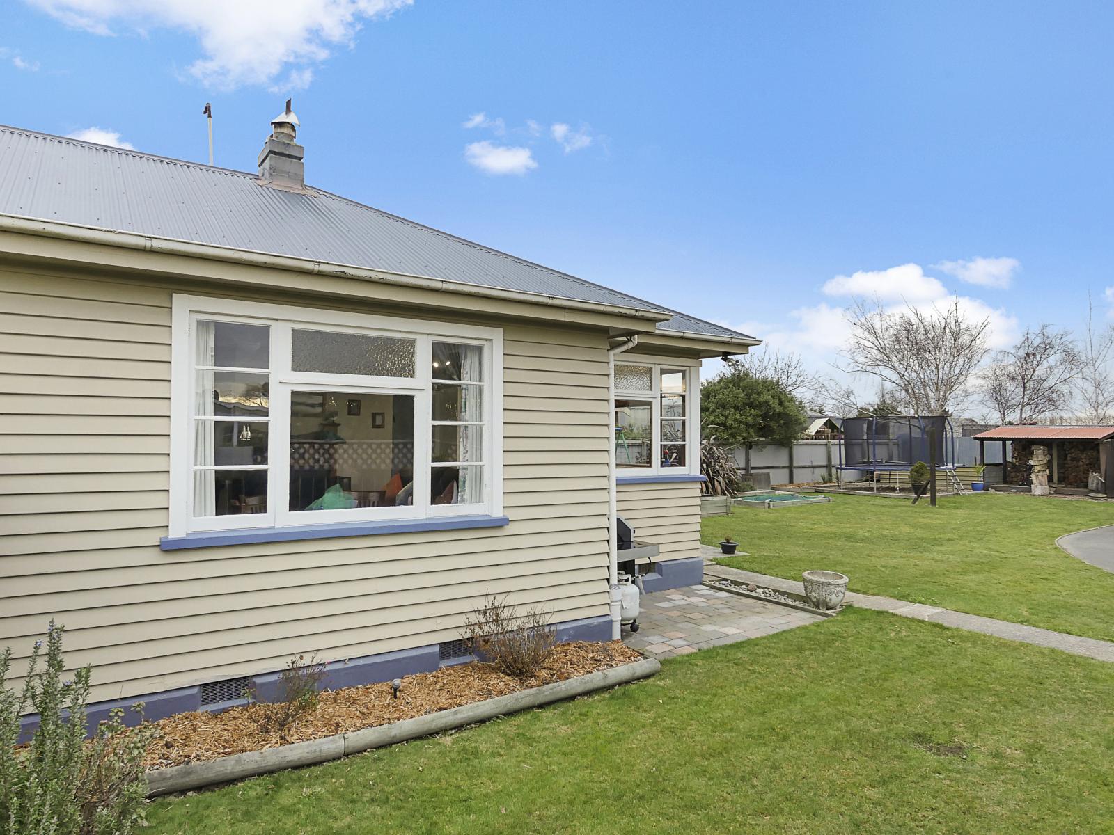 6 Spring Place, Leeston