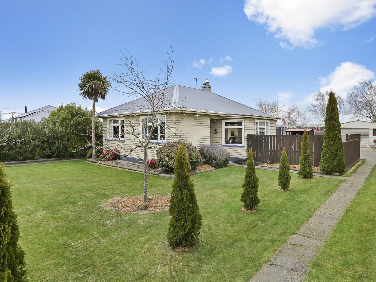 6 Spring Place, Leeston