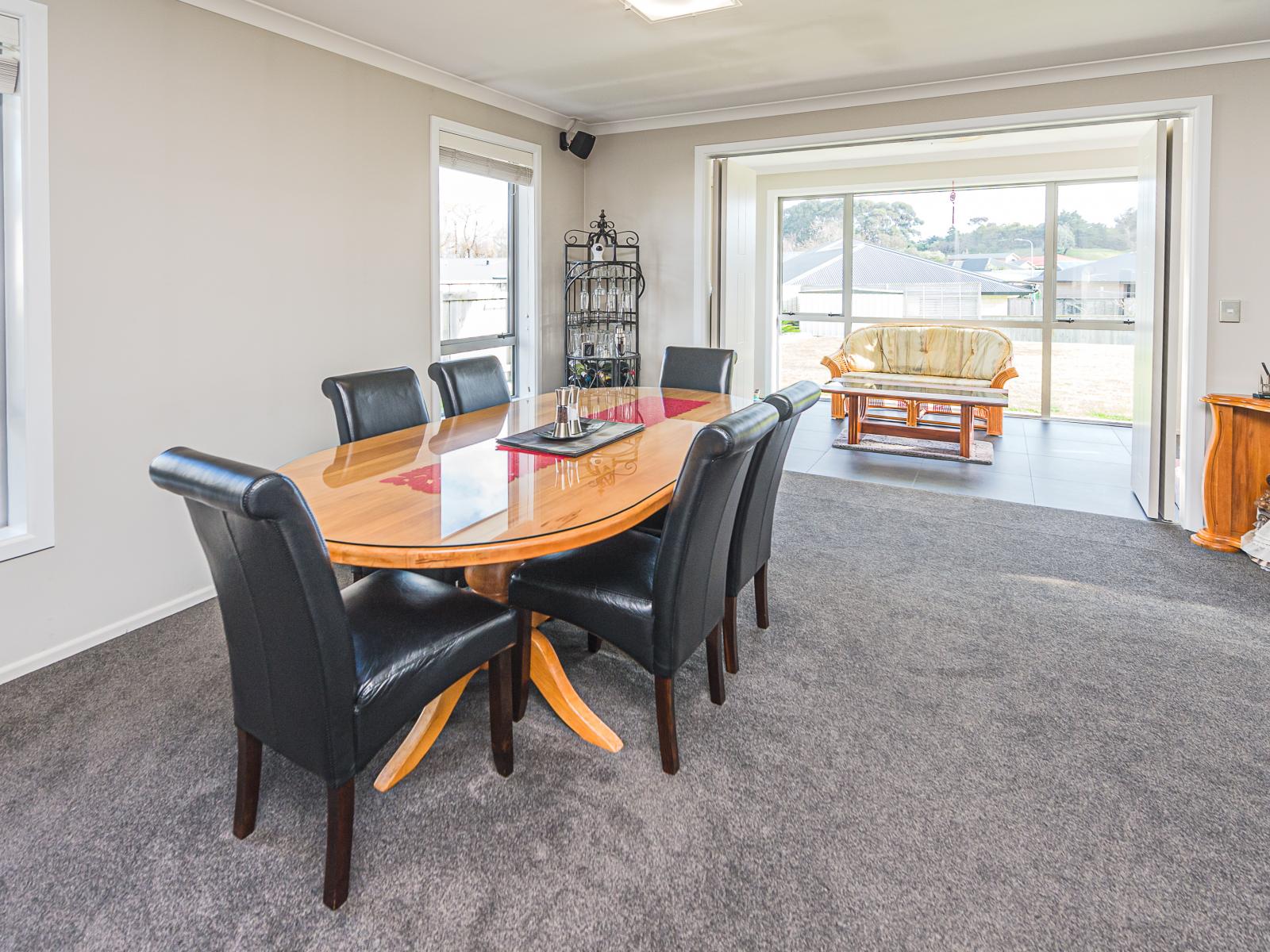 5 Lithgow Drive, Otamatea