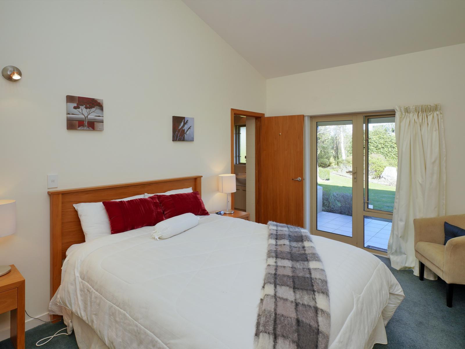 60 Depot Road, View Hill