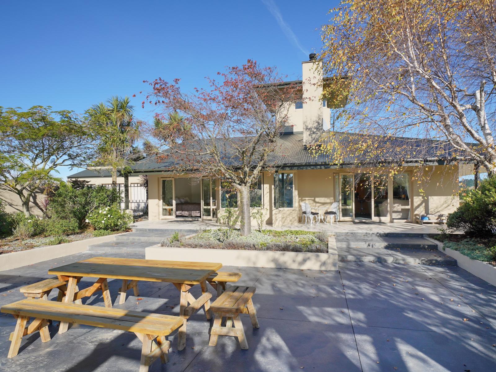 60 Depot Road, View Hill