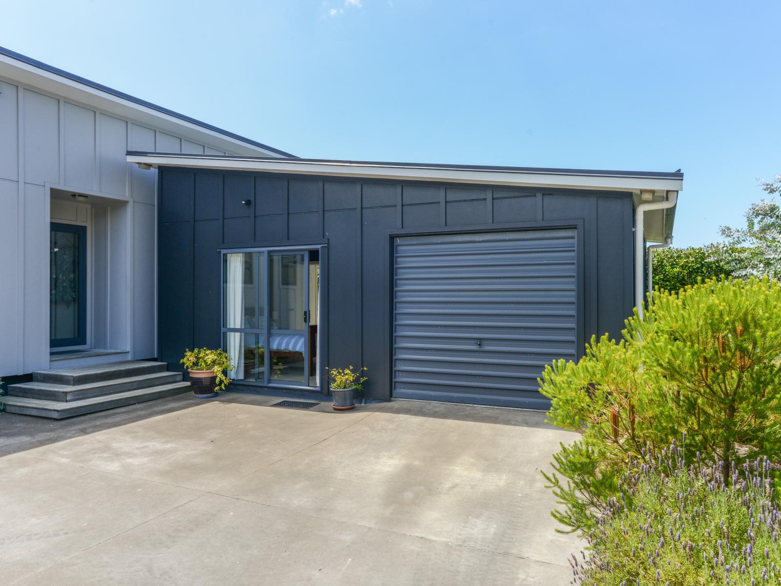 43 Shoal Beach Road, Shoal Bay