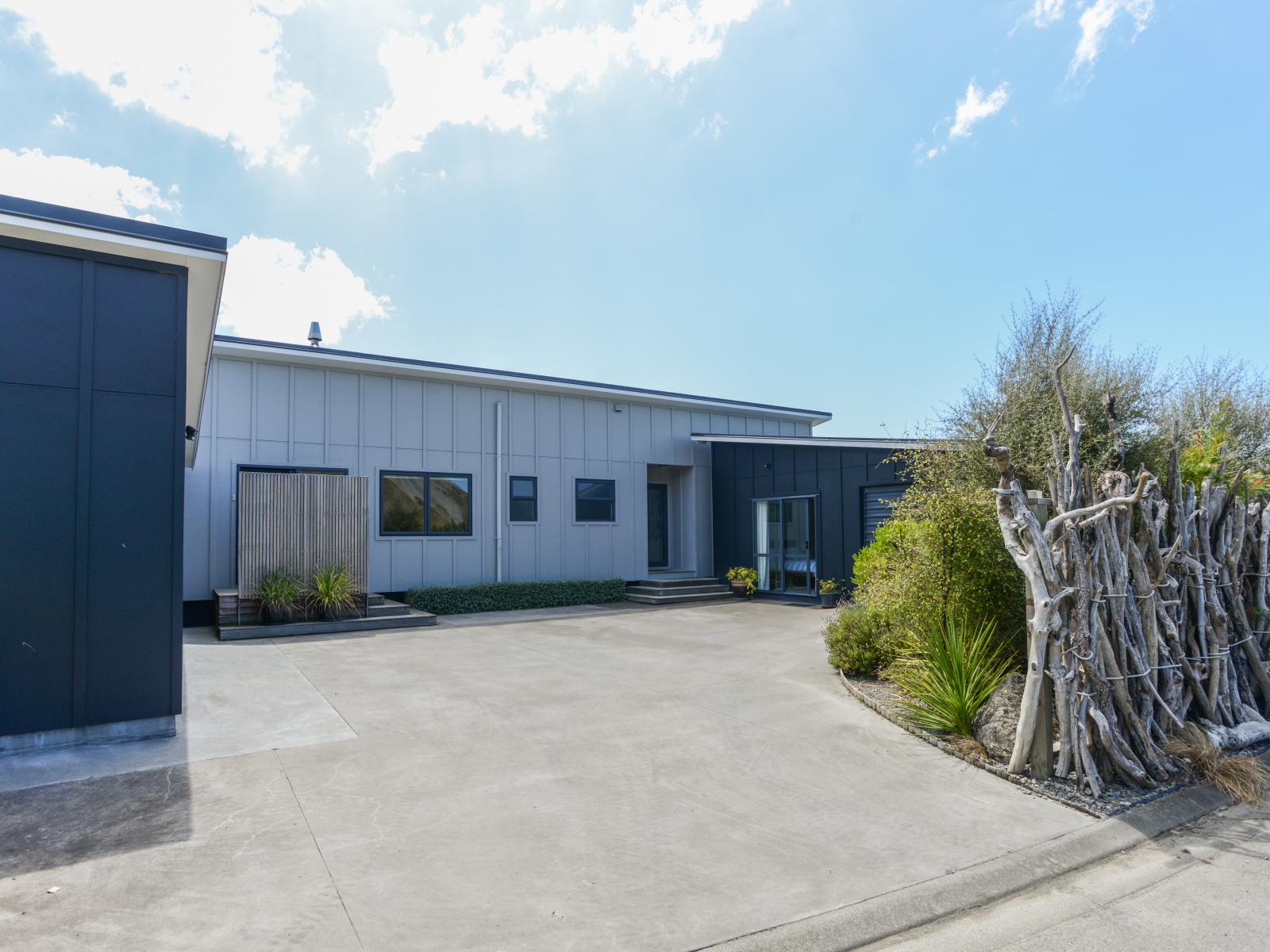 43 Shoal Beach Road, Shoal Bay