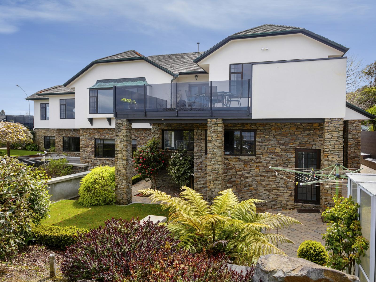 1 Pataka Road, Taupo