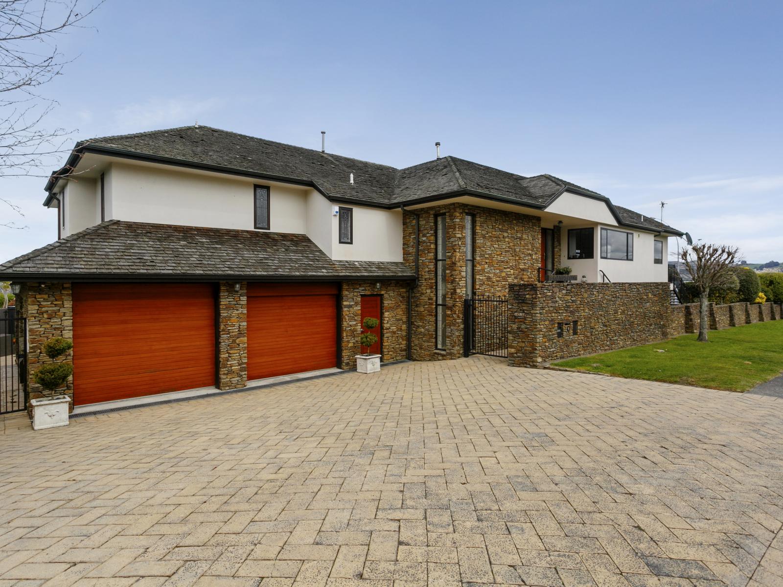 1 Pataka Road, Taupo