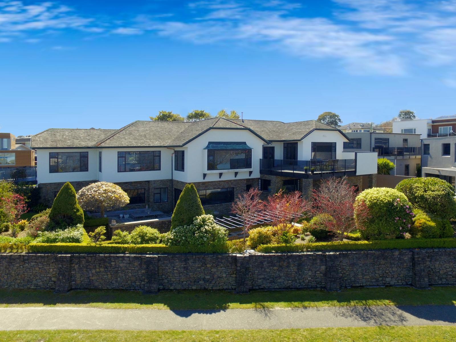 1 Pataka Road, Taupo