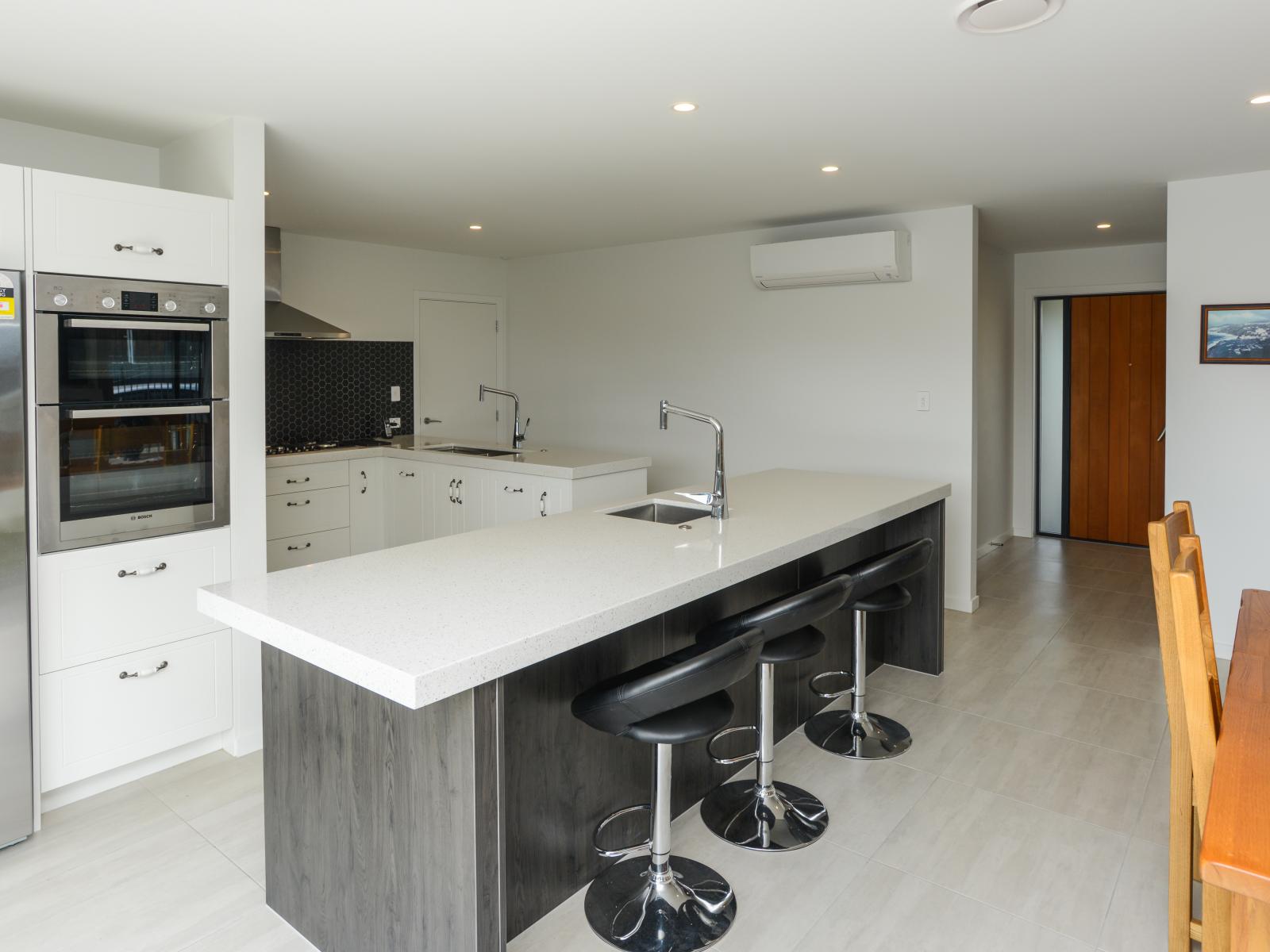 12 Smidt Lane, Mahora