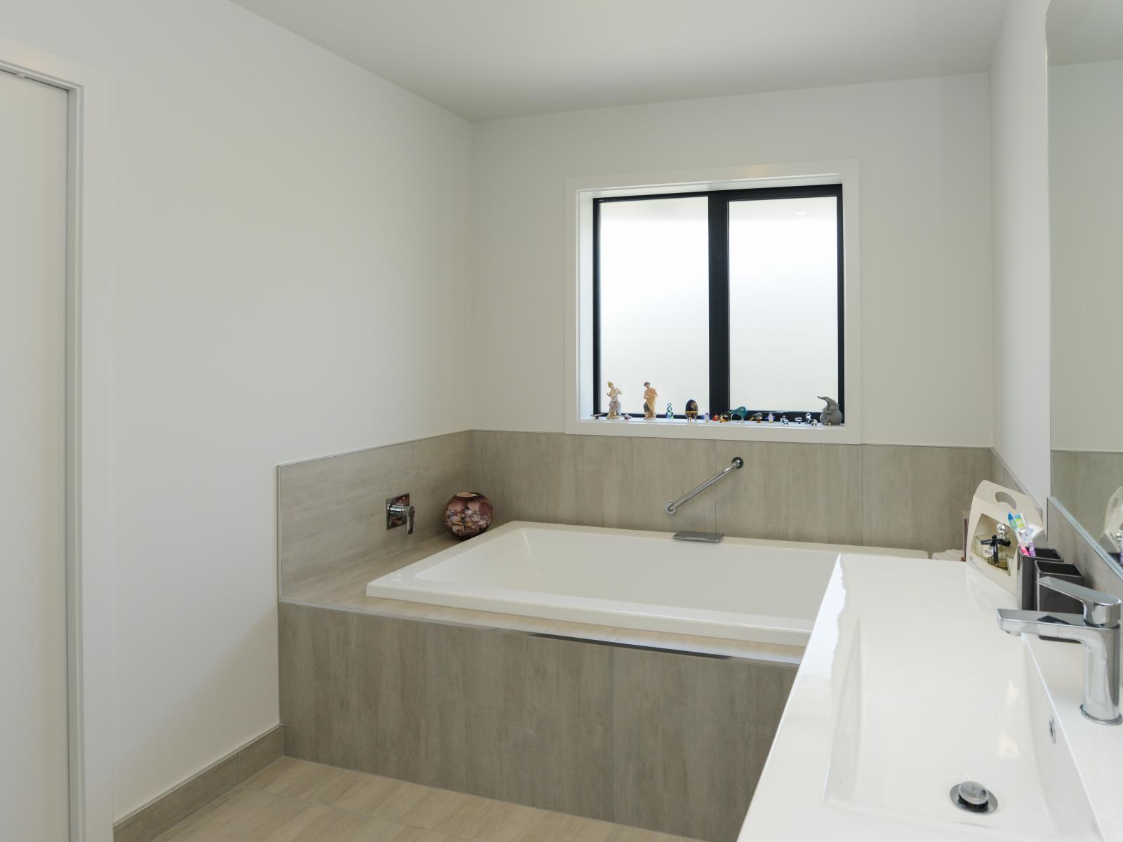 12 Smidt Lane, Mahora