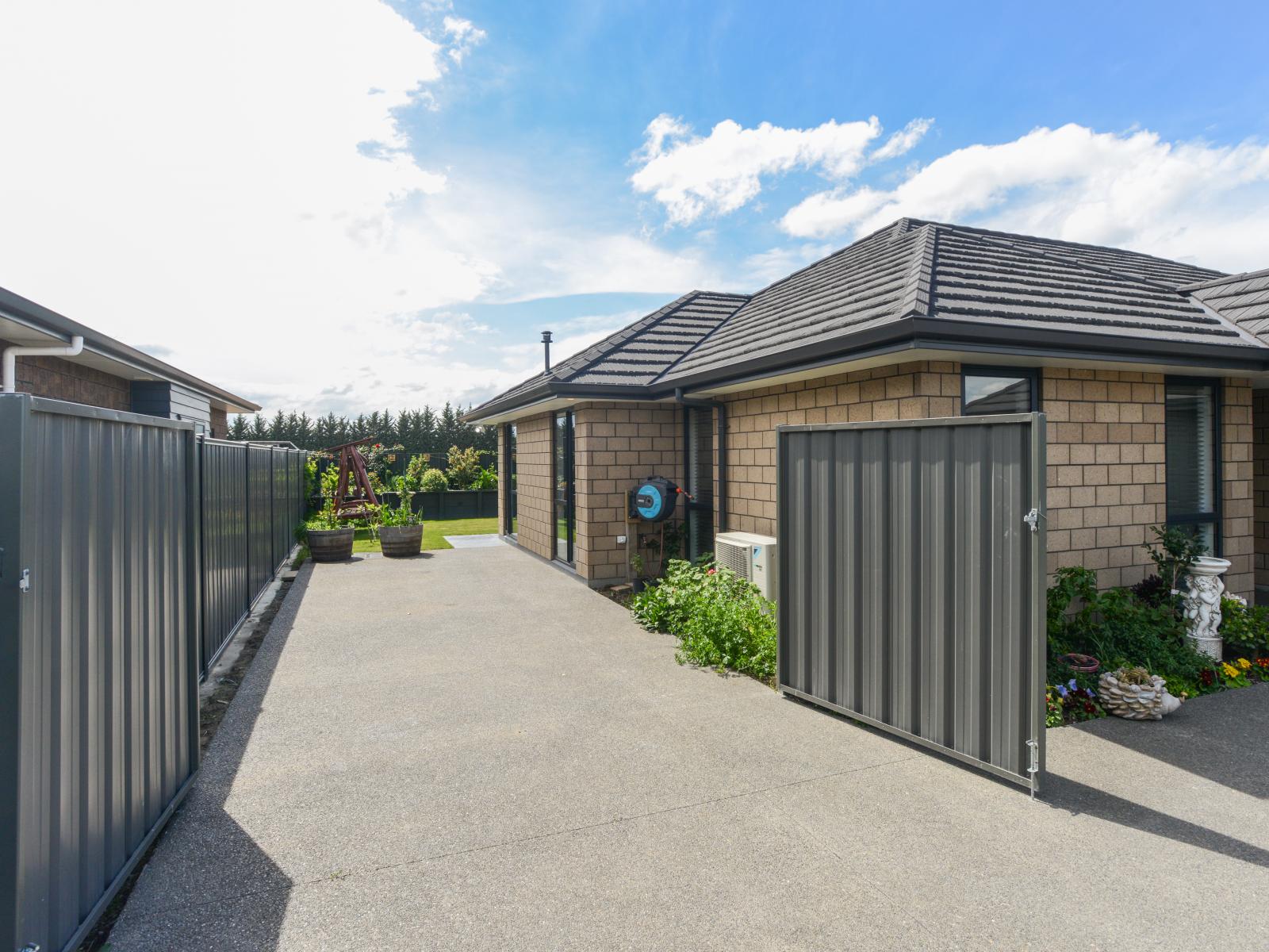 12 Smidt Lane, Mahora