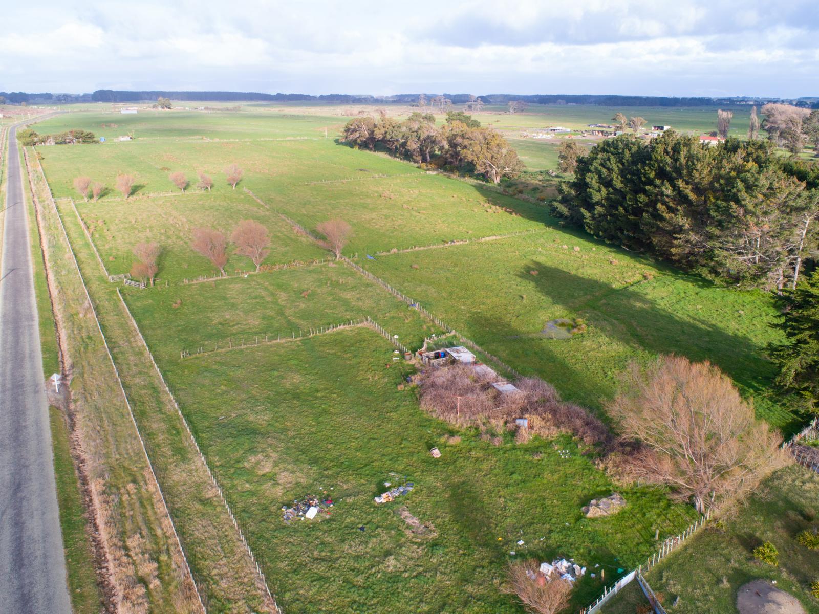 1110 State Highway 1, Himatangi