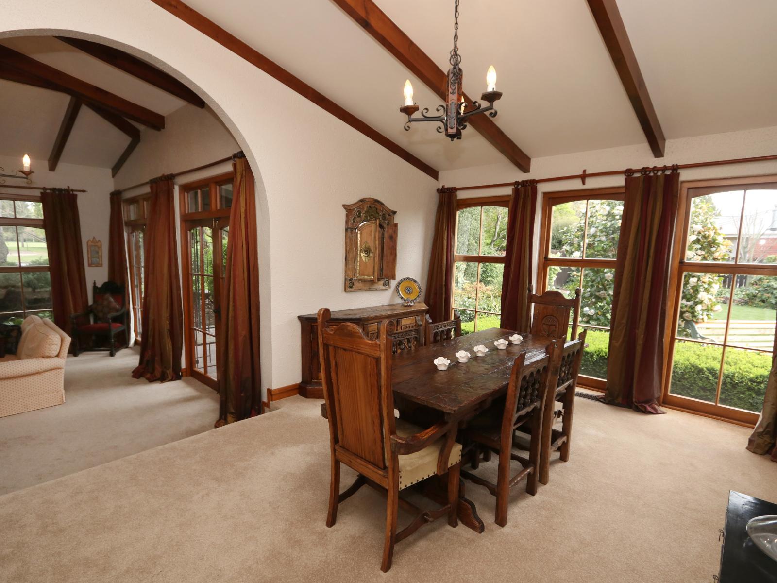 99 Walnut Avenue, Allenton