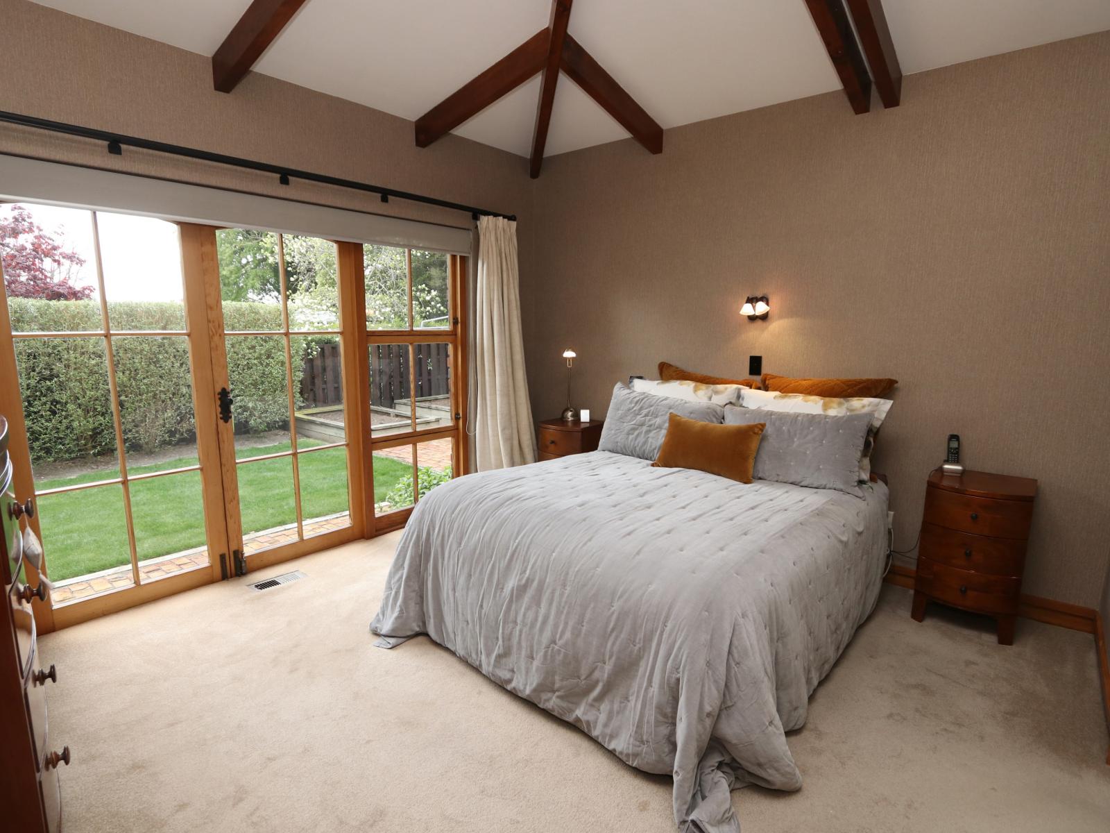 99 Walnut Avenue, Allenton