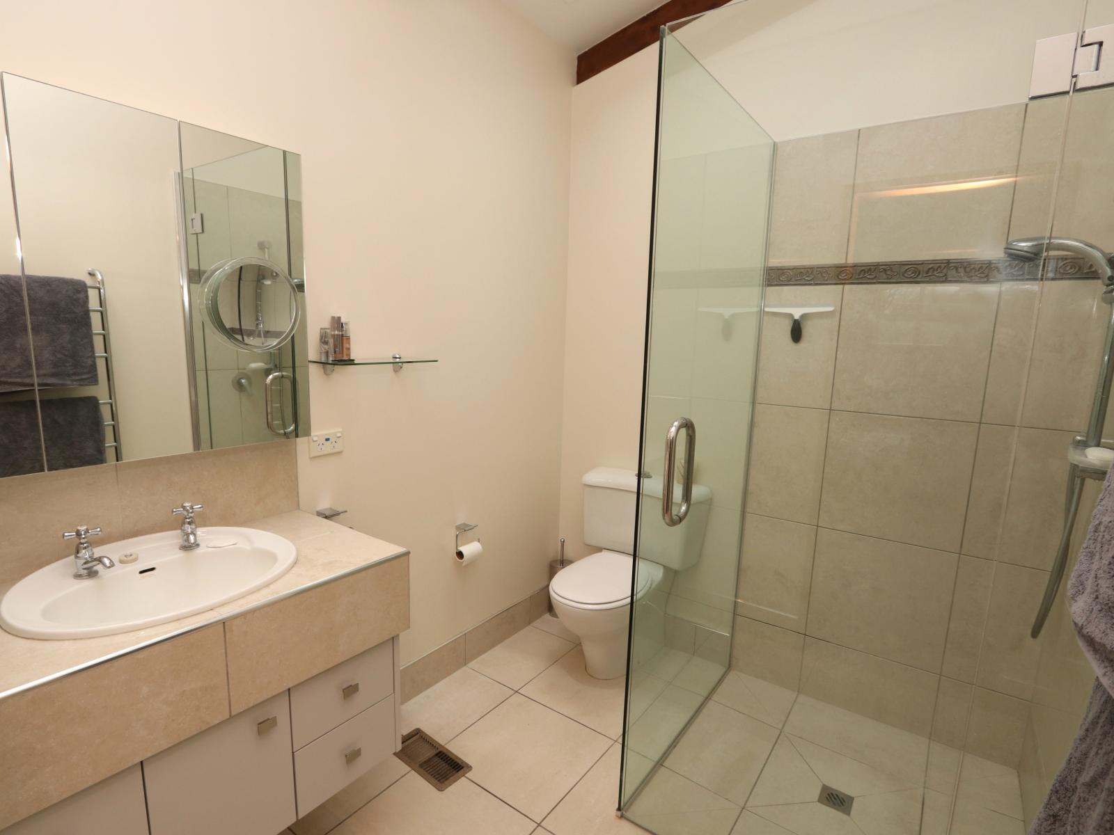 99 Walnut Avenue, Allenton