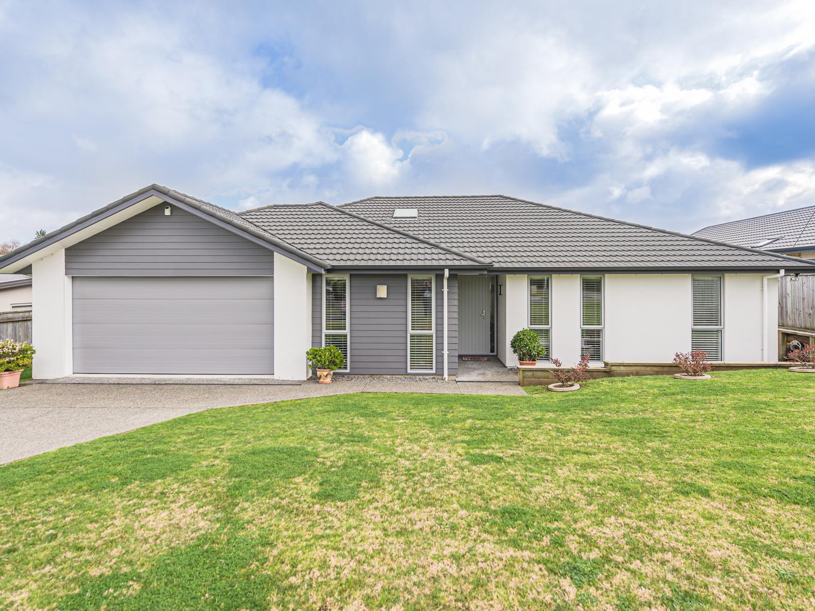 5 Lithgow Drive, Otamatea