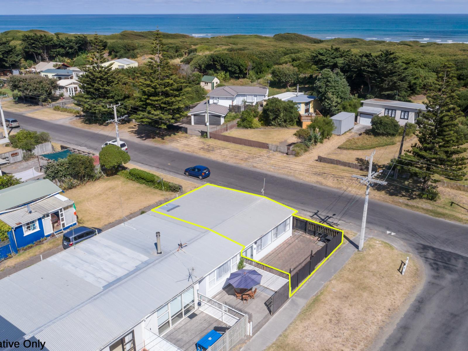21A Hunia Tce, Himatangi Beach