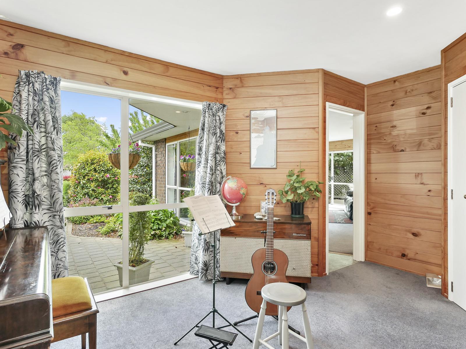 5 De Renzie Place, Kirwee