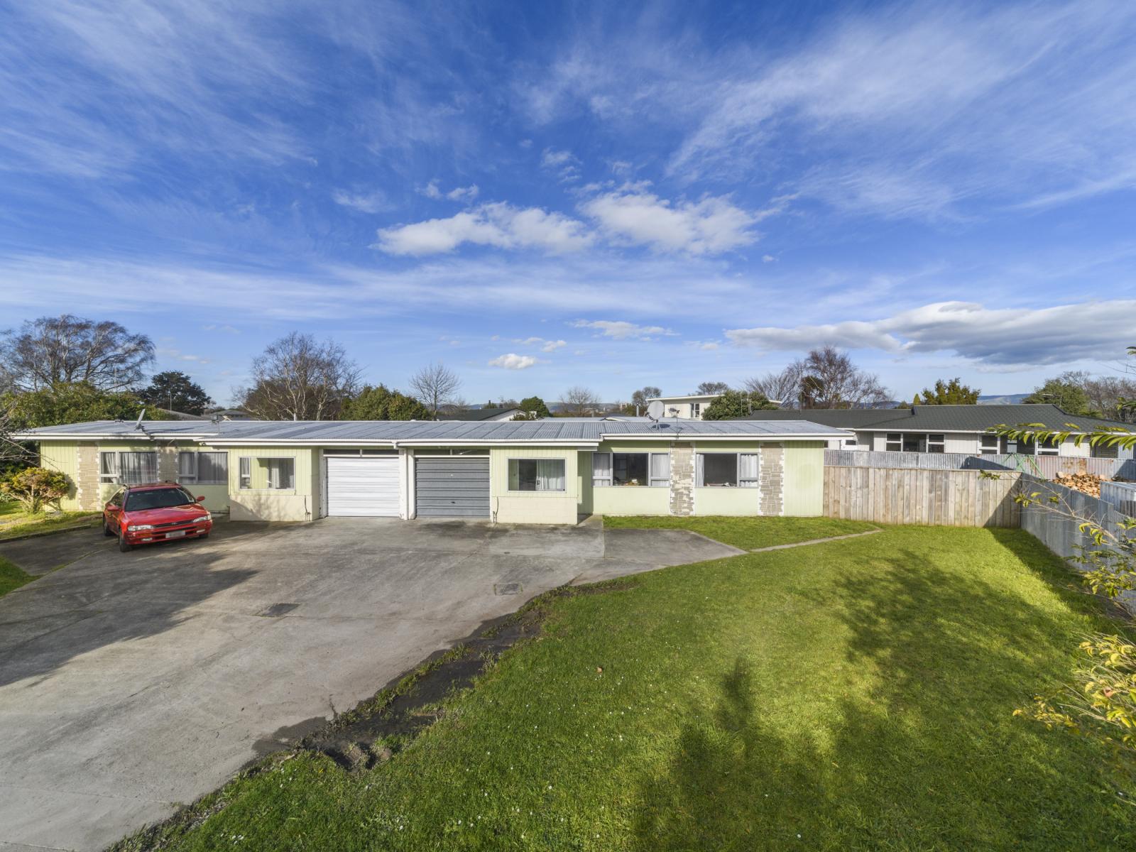 3-4/37 and 37 Wood Street, Takaro