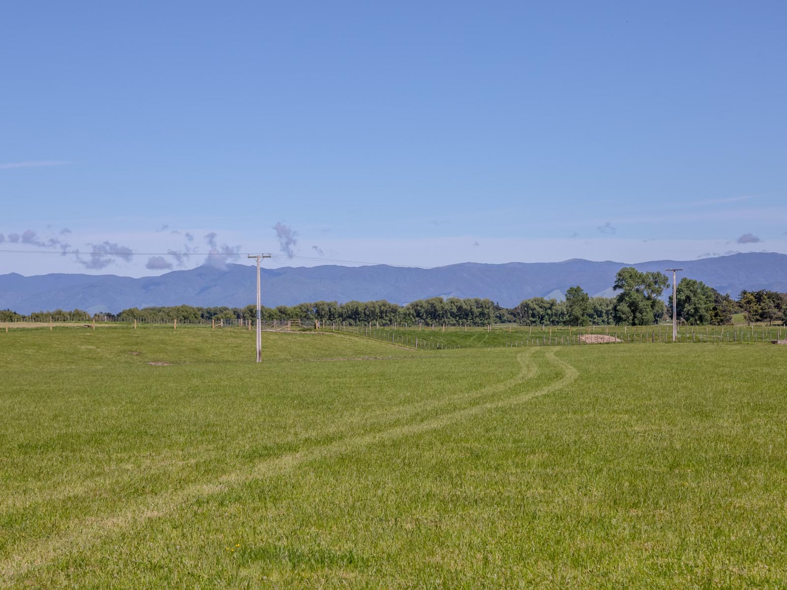 18 Mahaki Road, Martinborough