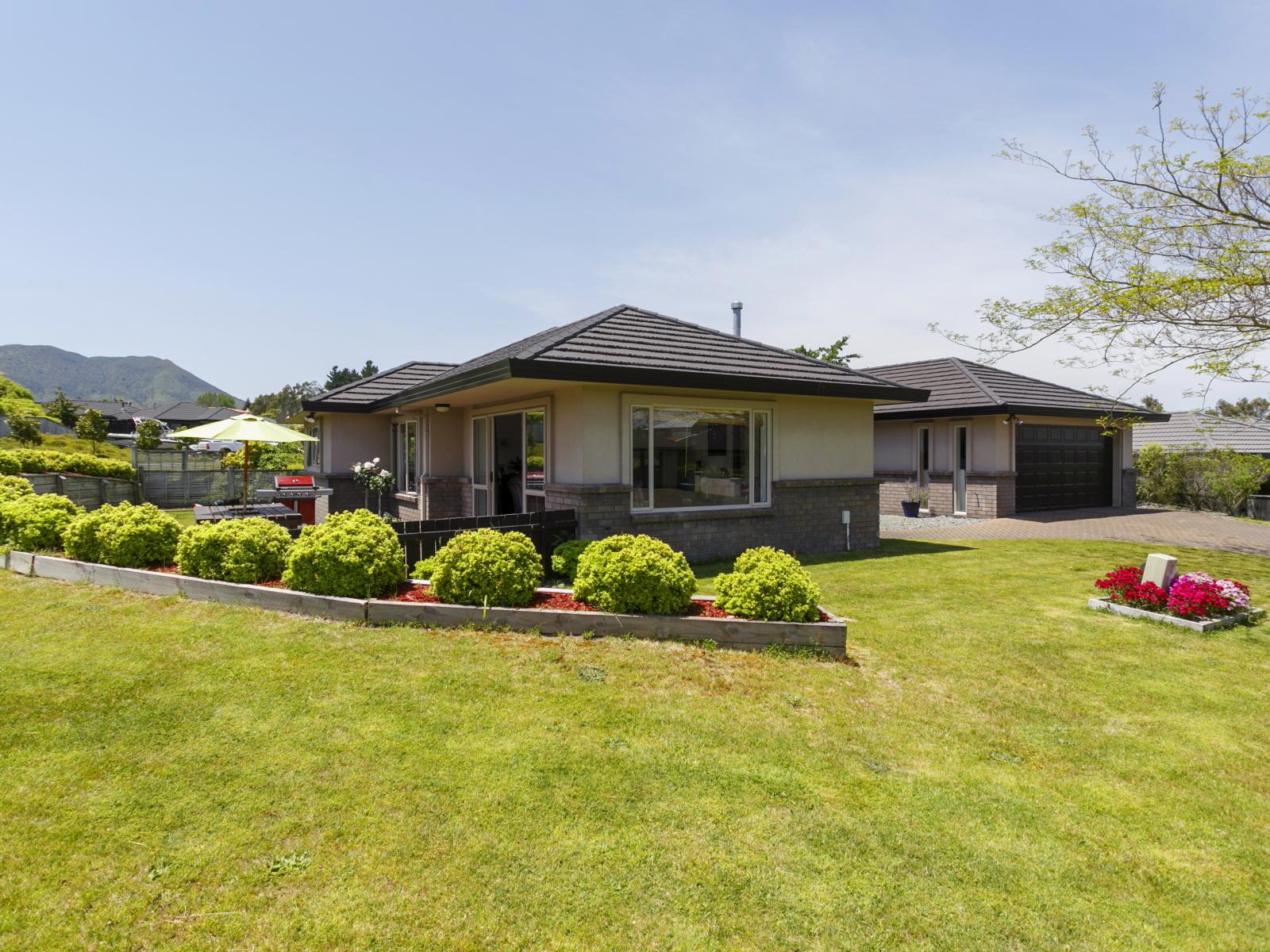 4 Birchwood Lane, Hilltop